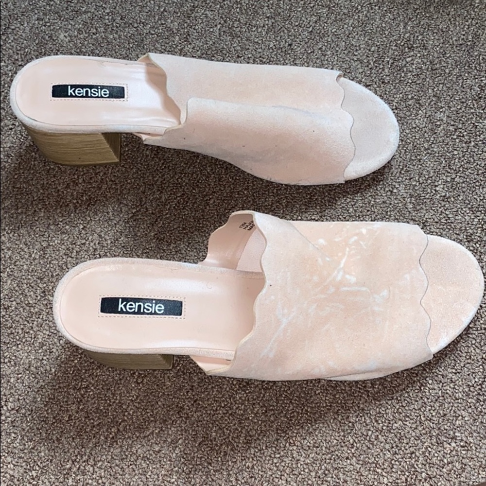 Sandals - Picture 2 of 3